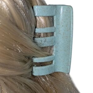 🍁 3/$15 Eco Friendly Abstract Hair Clip